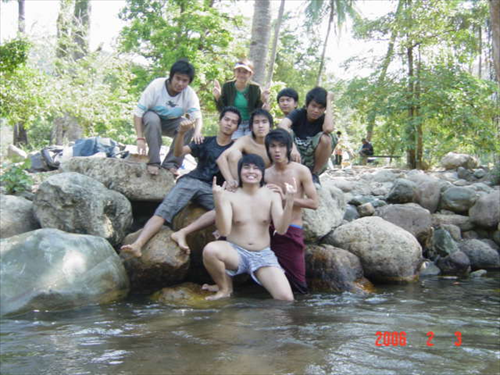 น้ำตกนางรอง