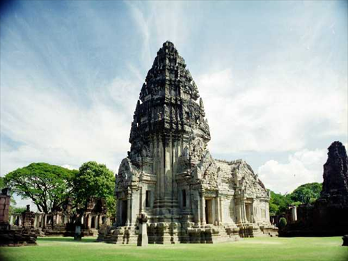 ปราสาทนางรำ