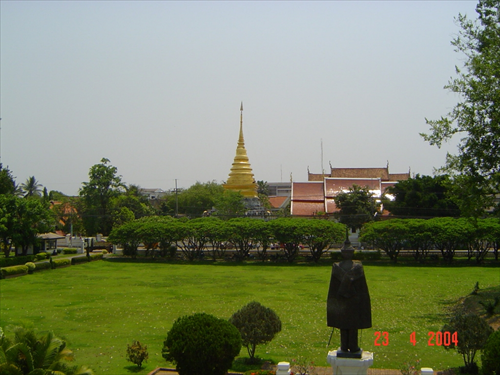 วัดพระธาตุช้างค้ำวรวิหาร