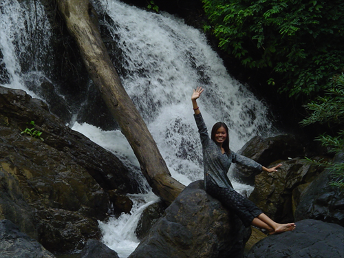 วนอุทยานน้ำตกผาเสื่อ