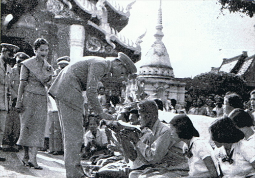 วัดพระแท่นศิลาอาสน์
