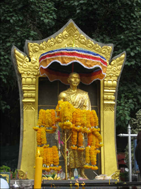 หลวงพ่อเพชรวัดท่าถนน
