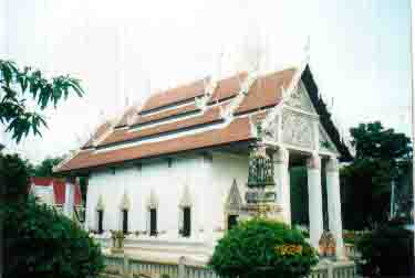 วัดห้วยเขน