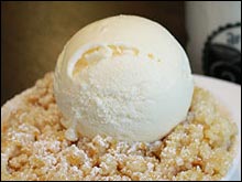 Strawberry crumble