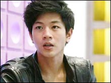 โทนี รากแก่น ครีเอทีฟในร้านทำผม